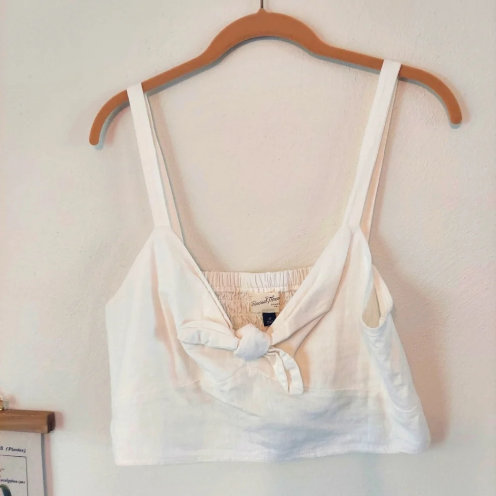 Universal Thread - Medium - White Button Down Skirt and Crop Top 2 Piece Set - Picture 3 of 10